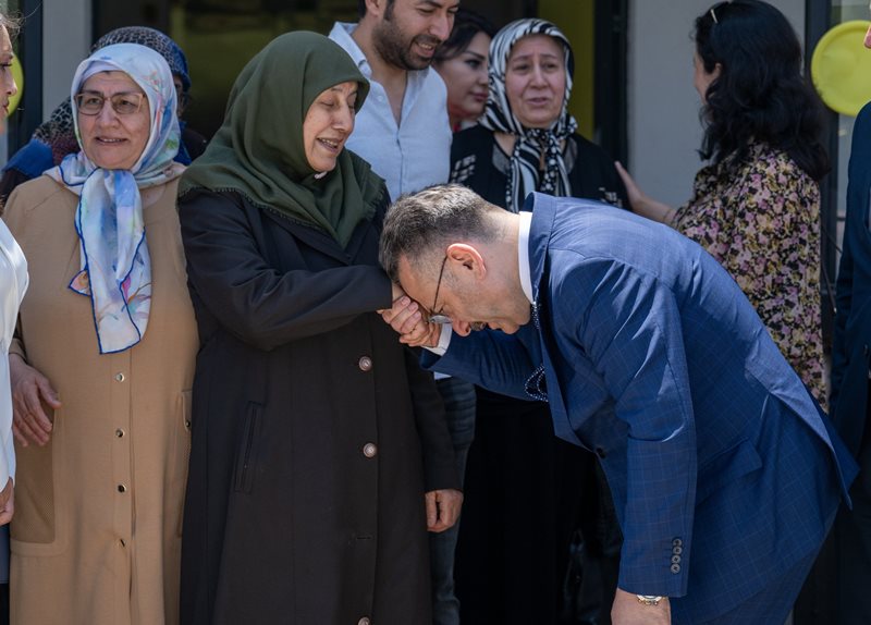Valimiz Sayın Hüseyin Aksoy, Sabiha-Fahrettin Demir Anaokulu’nun açılış törenine katıldı.