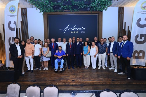 Valimiz Sayın Dr. İdris Akbıyık, Bodrum Gazeteciler Cemiyeti Üyeleriyle Bir Araya Geldi