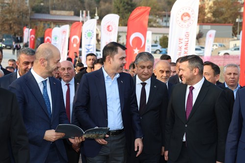 Bakanımız Sayın Murat Kurum, Karabük Kent Meydanı ve Millet Bahçesi Projesinde İncelemelerde Bulundu.