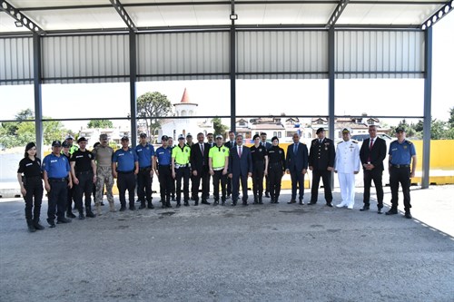 Vali Vekili Güler Uygulama Noktasında Görev Yapan Polislerle Bayramlaştı
