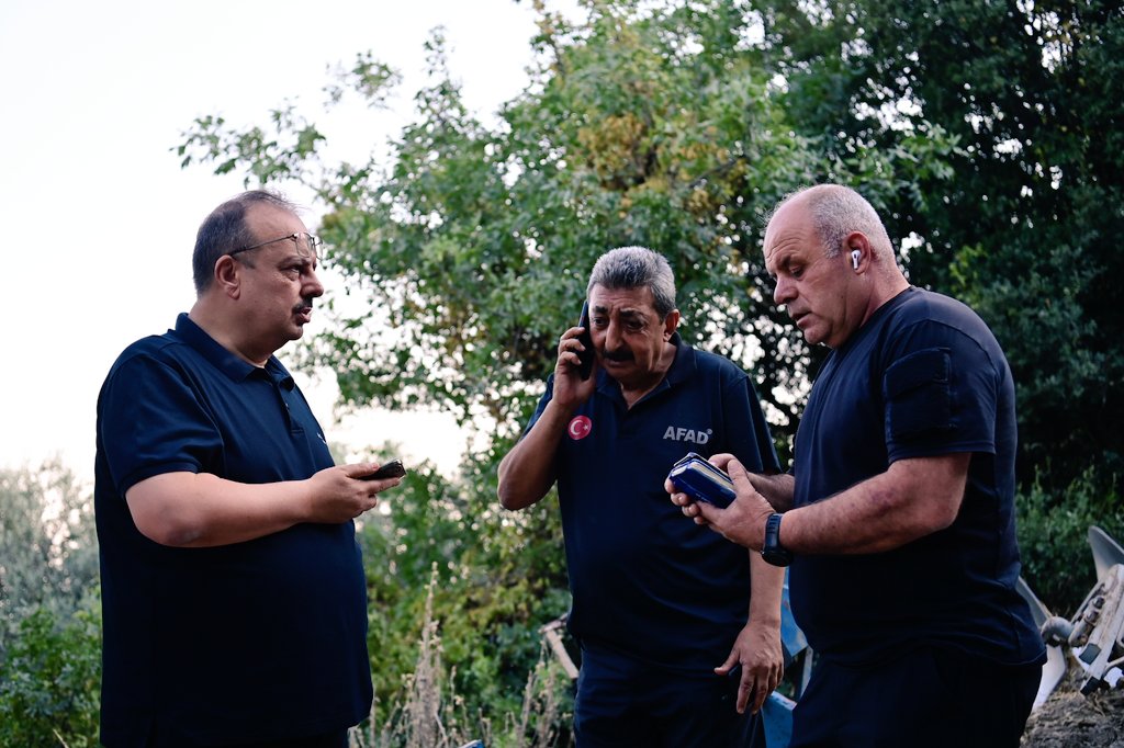 Valimiz Yakup Canbolat Orman Yangını Alanında İncelemelerde Bulundu