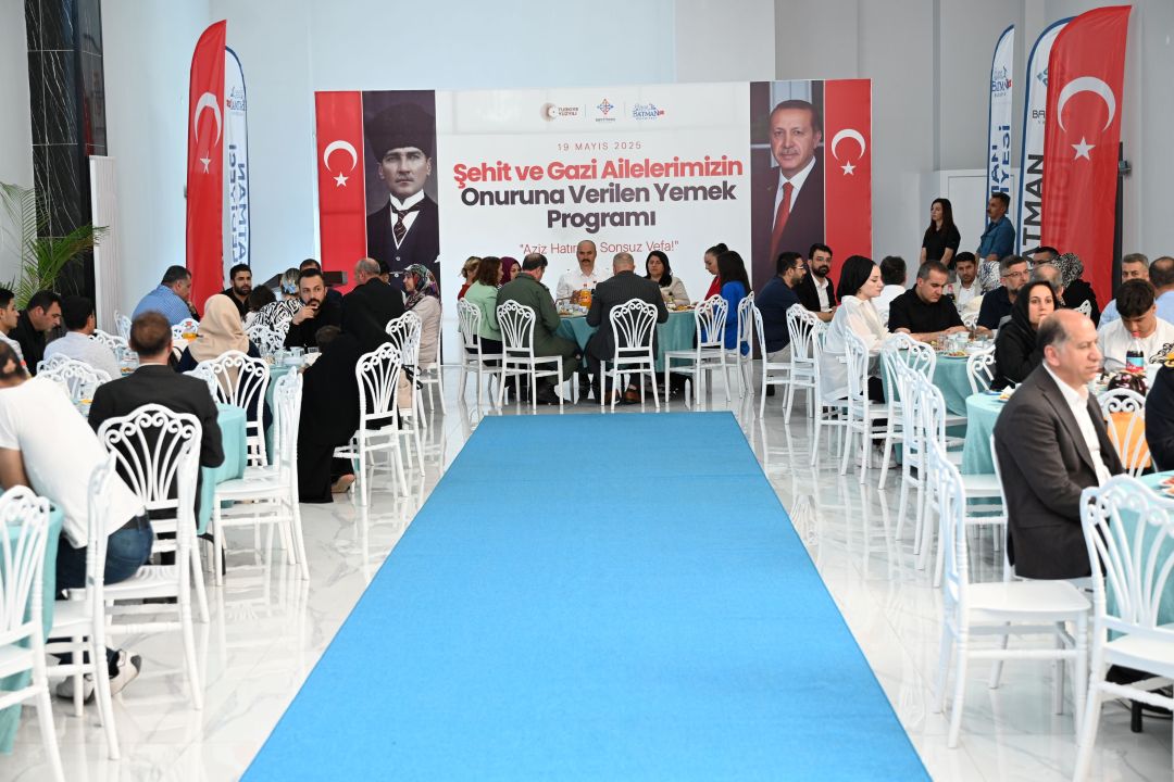 Valimiz, Şehit ve Gazi Ailelerini Yemekte Ağırladı