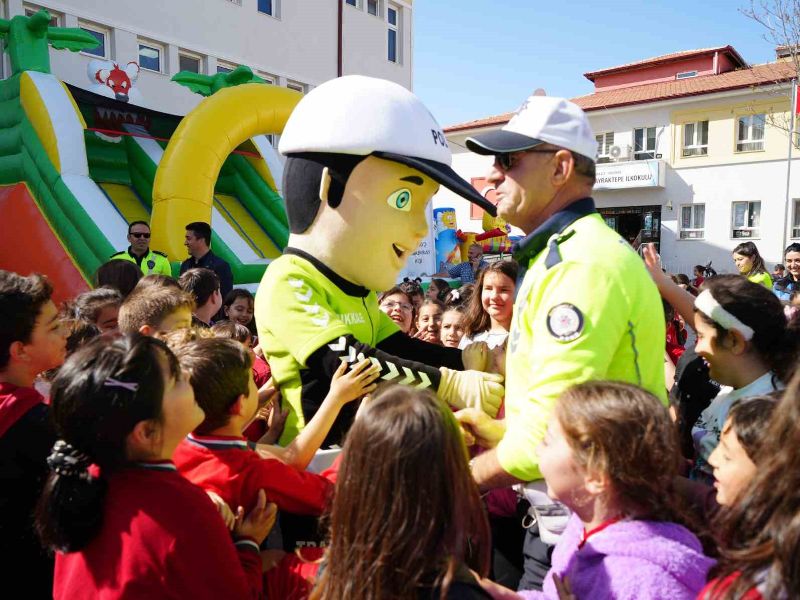 Renkli Yüzler, Mutlu Çocuklar: Trafik Bilinci Eğlenceyle Aşılandı