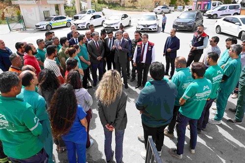 VALİMİZ SAYIN ATİLLA TOROS, KAŞLI GEÇİCİ HAYVAN BAKIMEVİ VE REHABİLİTASYON MERKEZİNDE DENETİM GERÇEKLEŞTİRDİ