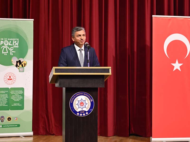 Antalya'da En İyi Narkotik Polisi Anneler Oluyor 