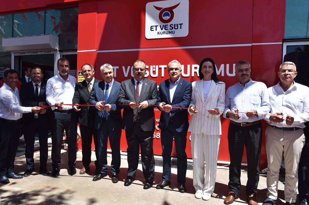 Valimiz Yakup Canbolat Et ve Süt Kurumu Satış Mağazası Açılışına Katıldı