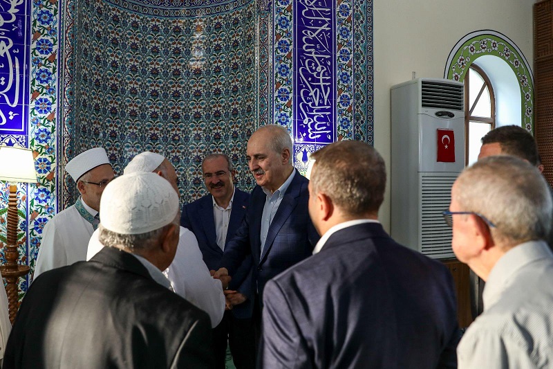 Bayram Namazı Sonrası Vatandaşlarla Bayramlaşma