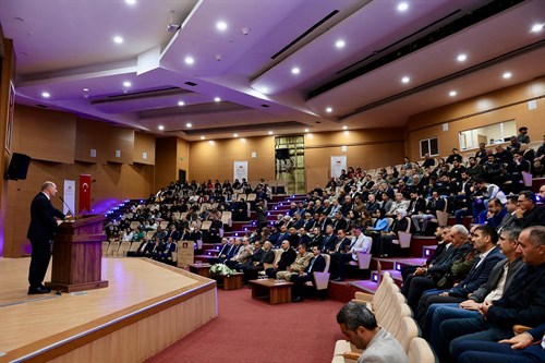 "Dijital Güvenlik" Konferansı Düzenlendi
