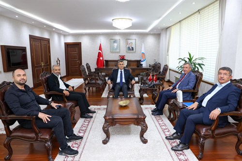VALİMİZ SAYIN ATİLLA TOROS, MERKEZ VALİSİ ŞERİF YILMAZ, TOKAT ESKİ MV. ZEYİD ASLAN VE ETİMESGUT BLD. ESKİ BAŞKANI SERHAT KEMAL YILMAZ İLE GÖRÜŞTÜ