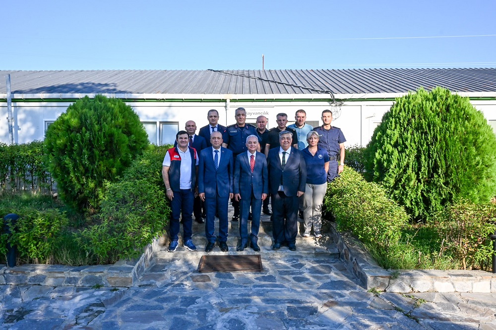 Vali Turan, Tarım Kredi Hayvancılık Bayramdere Şubesine ziyarette bulundu…