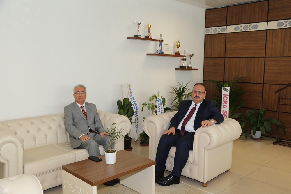 Valimiz Yakup Canbolat Sosyal Güvenlik İl Müdürlüğü'nü Ziyaret Etti