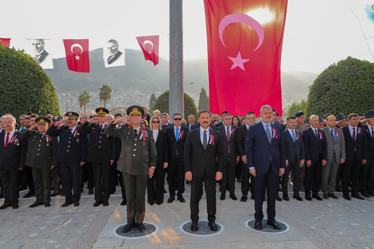 Cumhuriyetimizin Kurucusu Gazi Mustafa Kemal ATATÜRK, Aramızdan Ayrılışının 86. Yıl Dönümünde Saygı, Minnet ve Özlemle Anıldı.