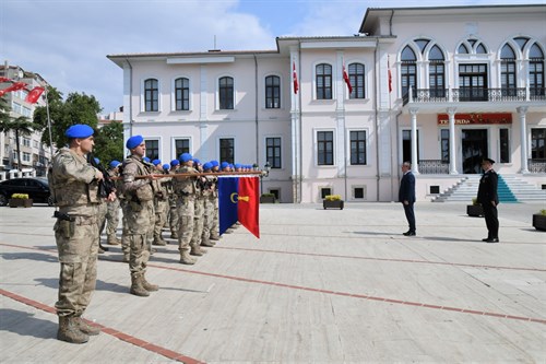 Vali Soytürk Çelenk Sunma Töreni’ne Katıldı