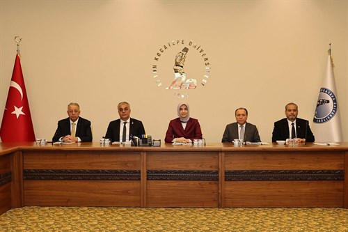 2025-2026 Akademik Yılı AKÜ ve AFSÜ Güvenlik Toplantısı, Vali Yiğitbaşı’nın Başkanlığında Gerçekleştirildi