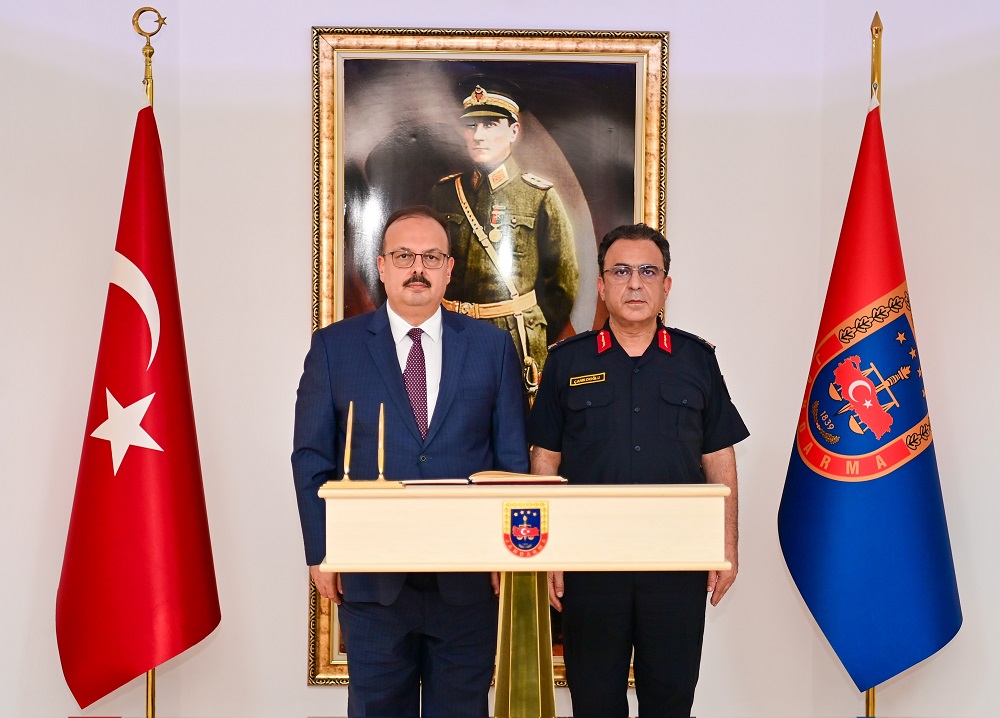 Valimiz Yakup Canbolat İl Jandarma Komutanlığını Ziyaret Etti