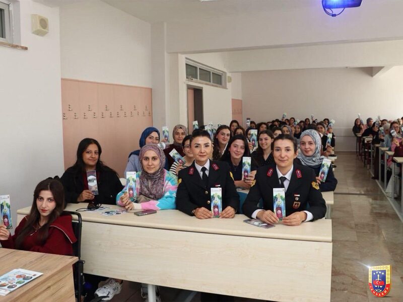 Afyonkarahisar, Artvin, Bilecik, Erzincan, Kahramanmaraş ve Yozgat’ta Kadınların Güvenliği İçin KADES’in Önemi Anlatıldı