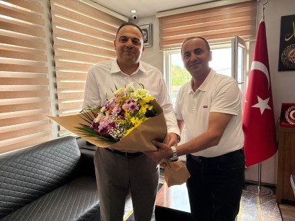 Kaymakamımız Remzi DEMİR, Tanoba Belediye Başkanı Vural ÖZDEMİR’i makamında ziyaret etti.