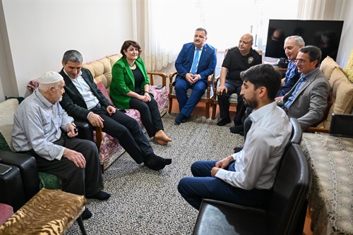 Vali Dr. Naci Aktaş’tan Babalar Günü’nde Anlamlı Ziyaret