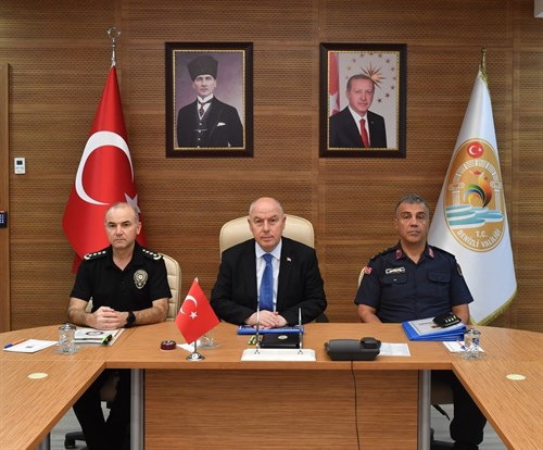2025 HAZİRAN AYINDA KOLLUK GÜÇLERİMİZ TARAFINDAN GERÇEKLEŞTİRİLEN ASAYİŞ VE GÜVENLİK UYGULAMALARINA DAİR GÜNCEL VERİLERE İLİŞKİN BASIN AÇIKLAMASI
