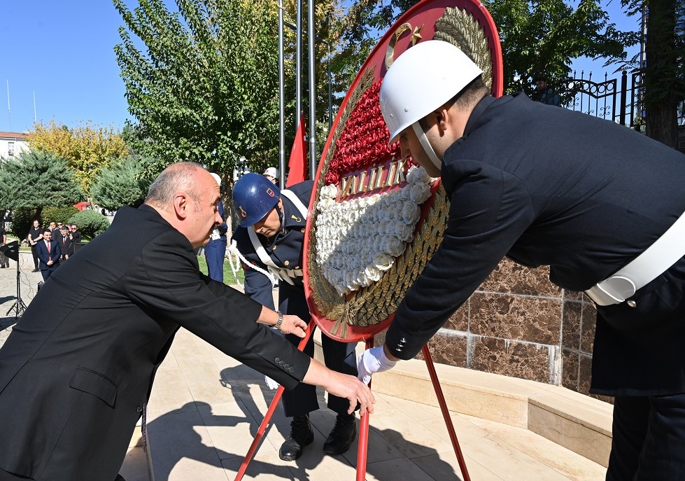 29 Ekim Cumhuriyet Bayramı Çelenk Sunma Töreni Gerçekleştirildi