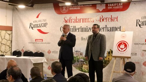 Vali Turan, saygıdeğer büyüklerimizle iftarda bir araya geldi…