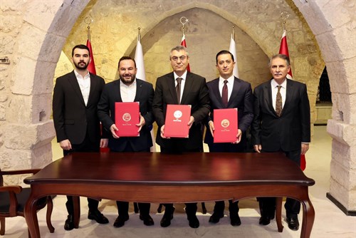 VALİMİZ SAYIN ATİLLA TOROS’UN HİMAYELERİNDE, “ALİ YÜKSELGÜNGÖR ACİL SAĞLIK HİZMETLERİ İSTASYONU” YAPIMINA İLİŞKİN PROTOKOL İMZALANDI