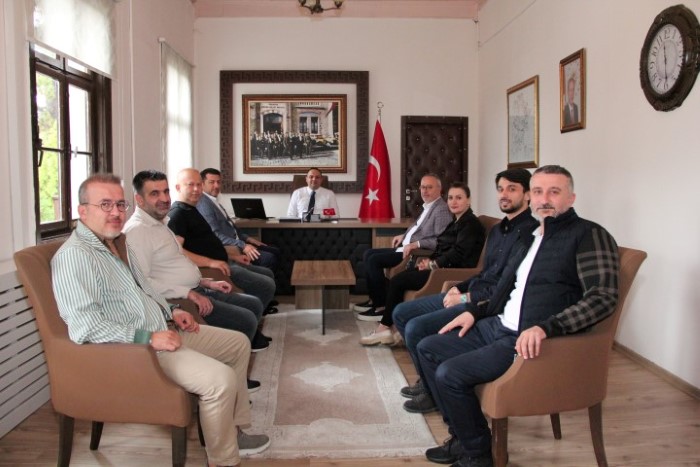 Erbaa Ticaret ve Sanayi Odası Başkanlığı ve Meclis Başkanlığından, Kaymakamımız Dr. Remzi DEMİR’e ziyaret.