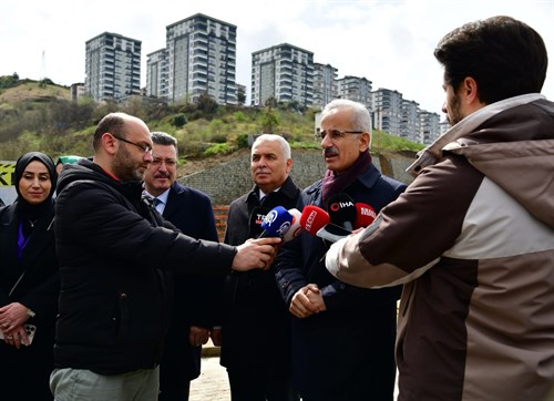 Bakan Uraloğlu, Akçaabat-Söğütlü-Yıldızlı Yolunda İncelemelerde Bulundu