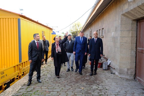 VALİ TÜLAY BAYDAR BİLGİHAN, MİLLET KIRAATHANESİ RESTORASYON ÇALIŞMALARINI İNCELEDİ