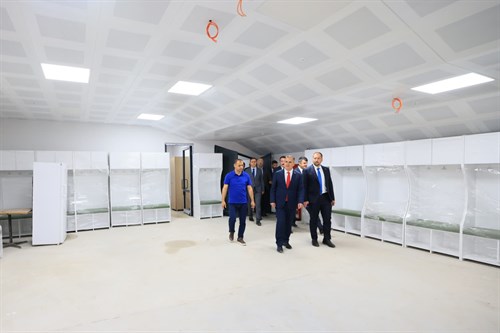 Valimiz Sayın Dr. İdris Akbıyık ve Beraberindeki Heyet, Muğla Atatürk Stadyumu’nun Batı Tribününde İncelemelerde Bulundu