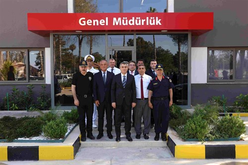 VALİMİZ SAYIN ATİLLA TOROS, CEYPORT ULUSLARARASI TAŞUCU LİMANINI ZİYARET EDEREK YÜRÜTÜLEN ÇALIŞMALAR HAKKINDA BİLGİ ALDI, İNCELEMELERDE BULUNDU