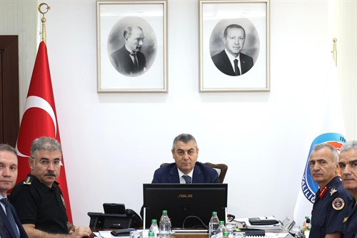 VALİMİZ SAYIN ATİLLA TOROS’UN BAŞKANLIĞINDA, İL ASAYİŞ DEĞERLENDİRME VE KOORDİNASYON TOPLANTISI GERÇEKLEŞTİRİLDİ