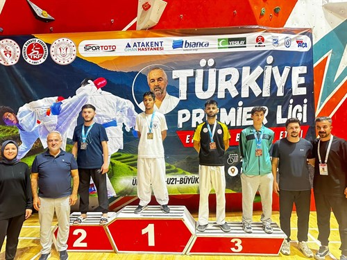 Batmanlı karateci 601 sporcu arasından sıyrılıp Türkiye derecesi aldı