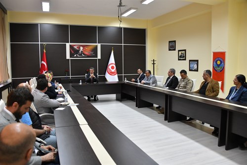 Kelkit’ de Sahipsiz Sokak Hayvanlarının rehabilitasyonuna yönelik toplantı gerçekleştirdi