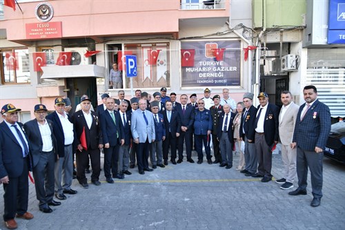 Vali Soytürk Gaziler Günü’nde Muharip Gaziler Derneği Tekirdağ Şubesini Ziyaret Etti