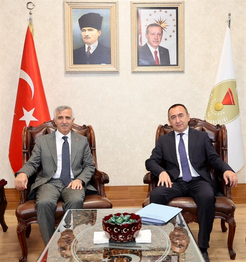 Özbekistan Cumhuriyeti Ankara Büyükelçisi İlkhom Khaydarov’dan Valiliğimize Ziyaret