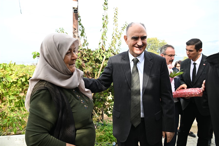Vali Özkan’dan Sarıgöl’de Şehit Ailesine Ziyaret