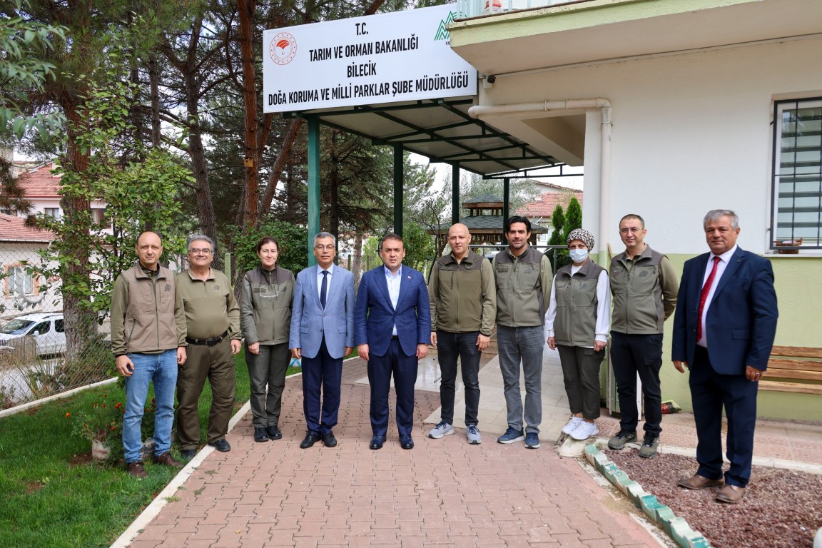VALİMİZ SAYIN FAİK OKTAY SÖZER’ DEN DOĞA KORUMA VE MİLLİ PARKLAR MÜDÜRLÜĞÜ’NE ZİYARET