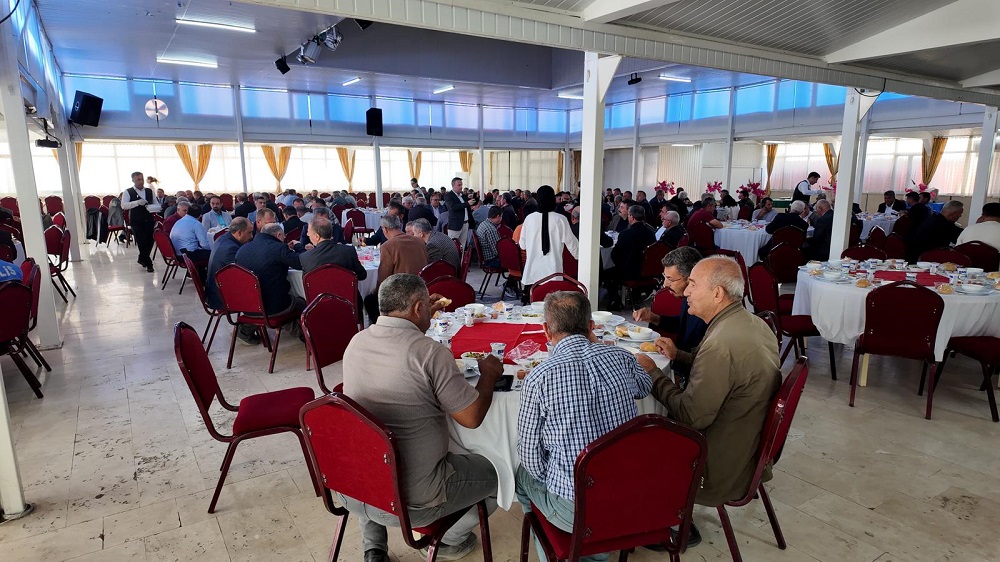 Vali Çiçekli, Muhtarlar Günü’nde Muhtarlarla Bir Araya Geldi