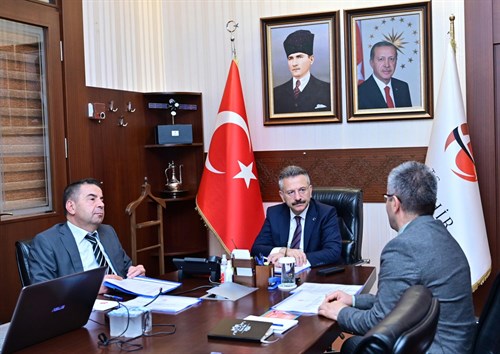 Açık Kapı Şube Müdürlüğü çalışmalarına ilişkin değerlendirme toplantısı Valimiz Sayın Hüseyin Aksoy başkanlığında gerçekleştirildi.