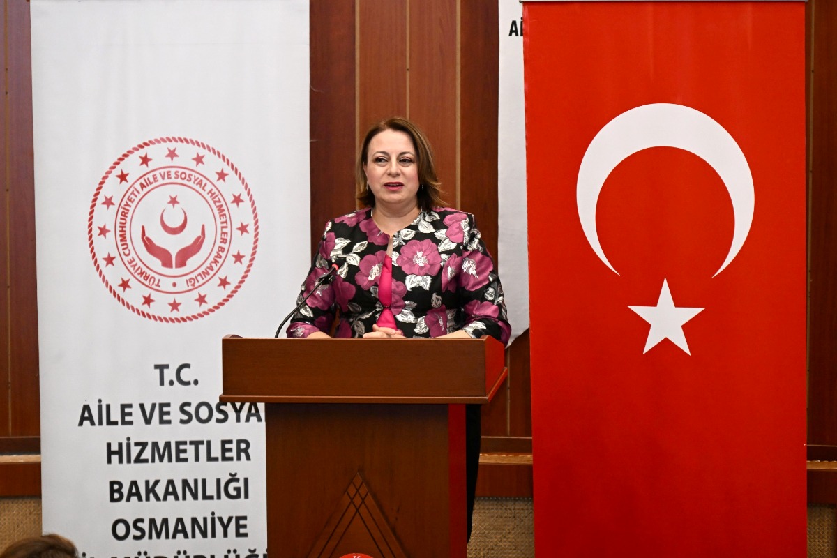 Gönül Elçileri Farkındalık Toplantısı, Valimiz Dr. Erdinç Yılmaz'ın Eşi Doç. Dr. Şenay Yılmaz Hanımefendi Başkanlığında Düzenlendi