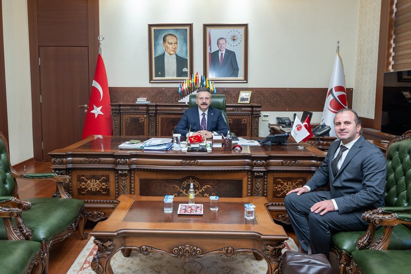 Target Audience Teknoloji Şirketi Genel Müdürü Mehmet Emin Aksoy, Valimiz Sayın Hüseyin Aksoy'u ziyaret etti.