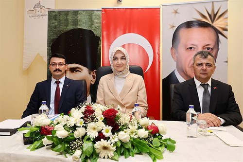 Vali Yiğitbaşı Emirdağ’da Muhtarları Dinledi