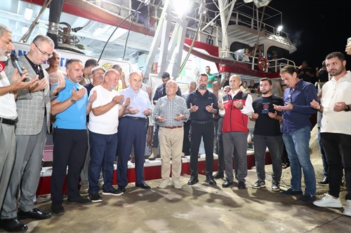 Ordulu balıkçılar "Vira Bismillah" diyerek sezonu açtı