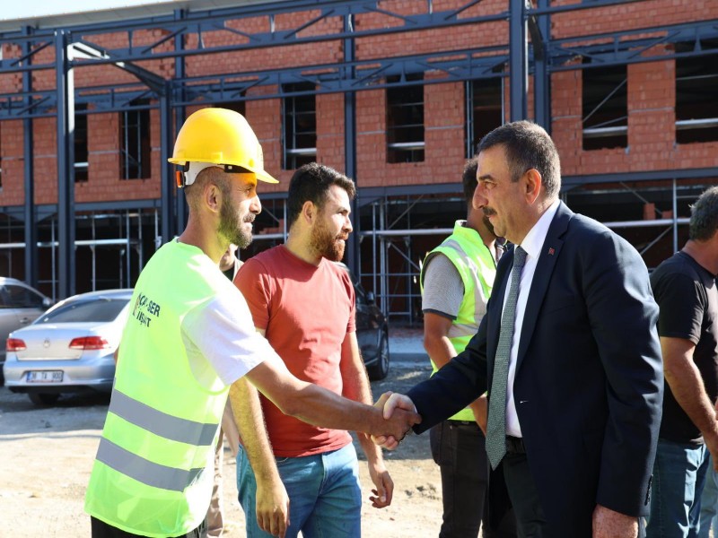 Vali Osman Hacıbektaşoğlu, Çaycuma Galericiler Sitesi Alanında İncelemelerde Bulundu