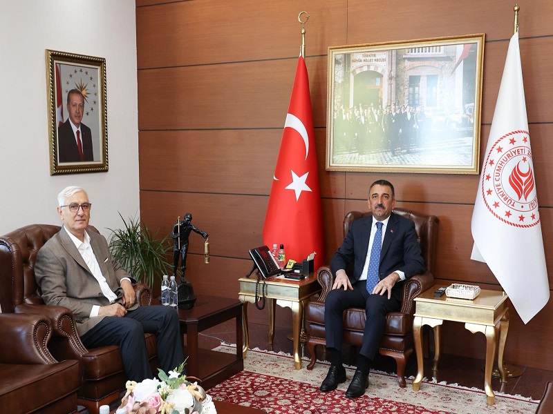 Vali Osman Hacıbektaşoğlu, Karaelmas Gazeteciler Derneği (KGD) Başkanı Bahaddin Arı’yı Kabul Etti