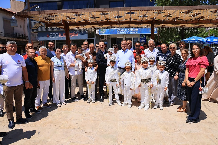 Valimiz Sayın Dr. İdris Akbıyık Vakıflar Bölge Müdürlüğünün Düzenlediği Sünnet Şölenine Katıldı