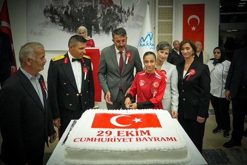 Hakkâri Öğretmenevinde 29 Ekim Cumhuriyet Bayramı Resepsiyonu Düzenlendi