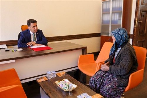 VALİ ŞEFİK AYGÖL, AÇIK KAPI’DA VATANDAŞLARI DİNLEDİ