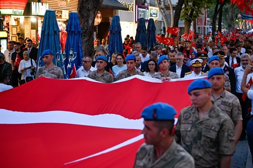 15 TEMMUZ DEMOKRASİ VE MİLLİ BİRLİK GÜNÜ 9. YILINDA YALOVA’DA TÖRENLERLE ANILDI